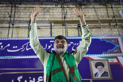 سردار رادان در آغوش مردم اهواز | تصاویر