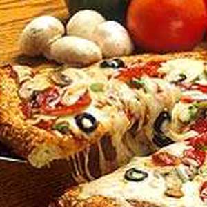 پیتزای سوسیس ( زمان پخت: ۱۵دقیقه )