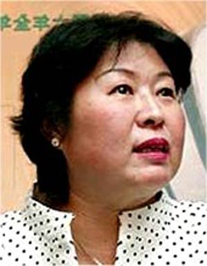 ۱۶ژوئیه ۲۰۰۷ ـ  بانوی ۴۹ ساله چینی: از خرید کاغذ باطله در آمریکا تا میلیادر شدن در چین