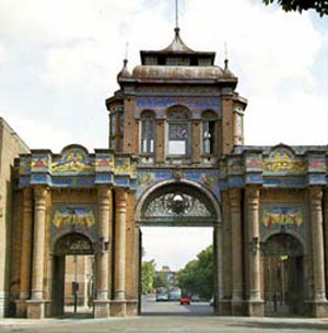 دروازه باغ ملی در تهران