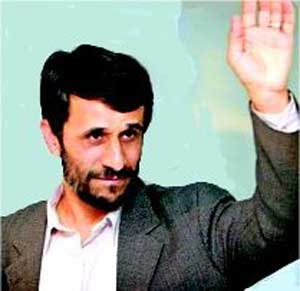 ۴ تیر ـ ۲۵ ژوئن ـ احمدی نژاد رئیس جمهور شد و هاشمی رفسنجانی گفت که به خداوند شکایت خواهد کرد