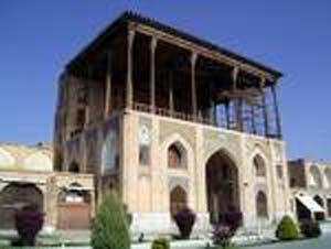 کاخ عالی قاپو ( اصفهان)