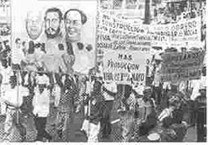 ۲ دسامبر سال ۱۹۶۱ ـ کاسترو : من یک مارکسیست هستم