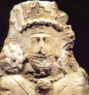 ۳ دسامبر سال ۳۵۹ ـ اولتیماتوم تند شاپور دوم (ذوالاکتاف ) به امپراتوری روم و تعرض نظامی تازه ایران به متصرفات شرقی روم