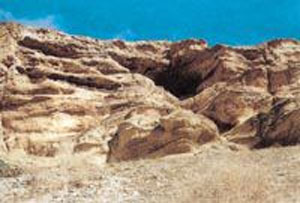 غار  باستانی  کرفتو (دیواندره)