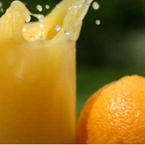 همراه غذا آب پرتقال بنوشید