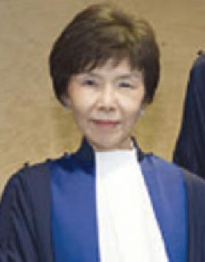 قاضی فومیکو سایگا(ژاپن)