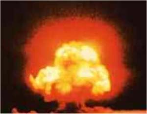 ۲۶ تیر ـ ۱۷ جولای ـ درباره نخستن آزمایش اتمی جهان