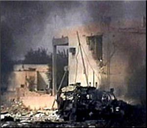 ۱۸  مه ۲۰۰۴ ـ مسئله سربازان ایتالیایی در عراق (در سال ۲۰۰۴) و درسی که باید از آن گرفت