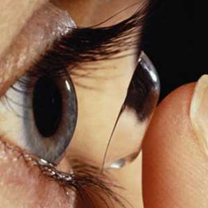 لنز هایی که در طول شب نزدیک بینی را اصلاح می کنند