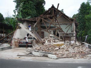 ارزیابی وضعیت امداد و نجات در سه ماه اول بعد از وقوع زلزله