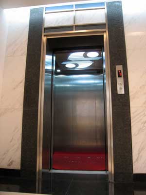 آسانسور سواری