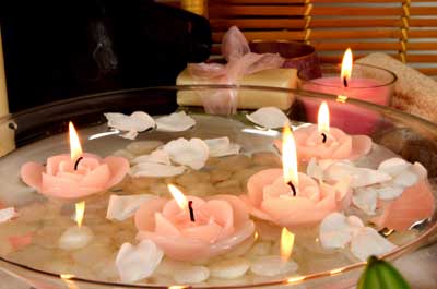 کاسه زیبای شمع با گلهای رنگی