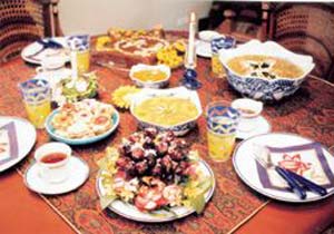 مصرف چه غذاهایی در ماه رمضان توصیه نمی شود؟
