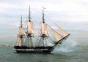 ۱۹ نوامبر سال۱۸۱۲ ـ کشتی جنگی ساخت قرن ۱۸ که هنوز دریا پیمایی می کند