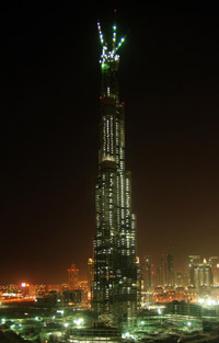 بلندترین آسمان خراش جهان در دبی