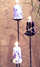 تزئین روی بدنه شمع با پارافین رنگی