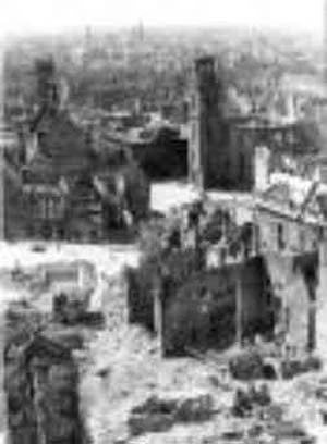 ۲ مرداد ـ ۲۴ جولای ـ انگلیسی ها فرانکفورت آلمان را ویران کردند