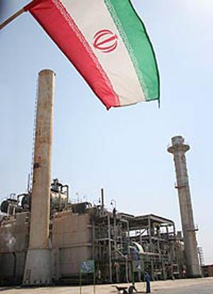 غلبه جذابیت سرمایه گذاری در ایران بر فشارهای بین المللی