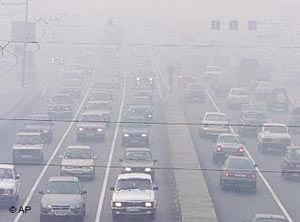 بررسی راهکارهای کاهش و کنترل آلودگی هوا در منطقه ۲۲ شهرداری تهران
