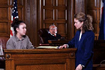 زن در دادگاه: شوهرم بی‌کلاس است!