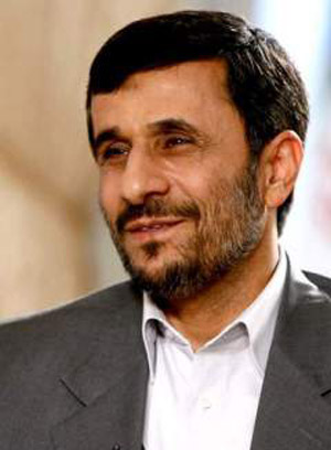 نگرانی از کاهش محبوبیت احمدی نژاد
