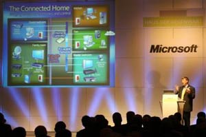 بیل گیتس: تمام وقتم را در Microsoft می‌گذرانم