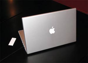 (Apple MacBook Pro ۲۰۰۸ Edition ( Core ۲ Duo ۲.۵GHz, ۲GB RAM
