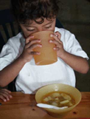 دانستنی های پزشکی مسمومیت غذایی در کودکان