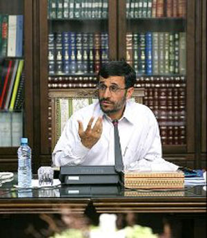 انتخابات دهم، احمدی­نژاد و فلسفه تاریخ