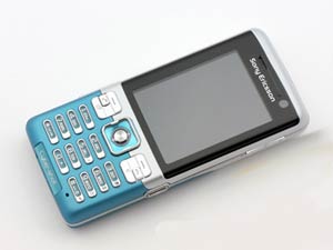 Sony Ericsson ‏‏C‏‏۷۰۲‏‏‏‏‏