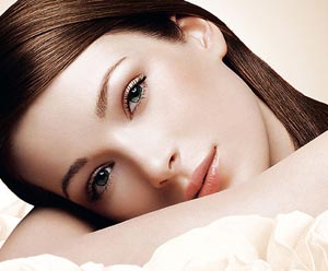 روش‌های مراقبت پوست و شیوه‌های جوان‌سازی چهره