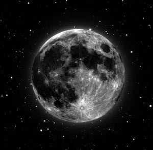 کره ماه تنها قمر زمین