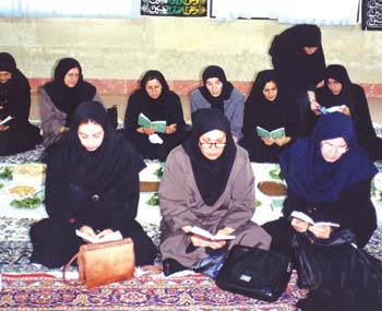 اوضاع و احوال سفره‌های مذهبی زنان در ایران