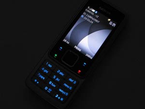 Nokia ۶۳۰۰