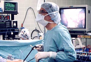لاپاراسکوپی : جراحی با کمترین برش