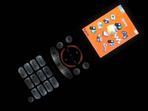 Sony Ericsson W۹۰۰i