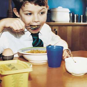 با کودکان بد غذا چه باید کرد؟