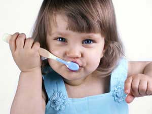 چگونه از دندان های کودکان خود مراقبت کنیم؟