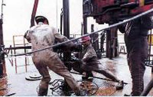 بحران نفت و افزایش سرمایه گذاری مستقیم خارجی در بخش انرژی