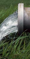 بررسی منابع آب زیرزمینی در درز و شکافها به روش مقاومت ویژه و قطبش القایی با آرایه مربعی