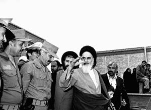 ناکامی تئوری ها در مواجهه با انقلاب اسلامی