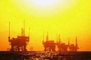 مرکز ثقل نفت جهان در بحران