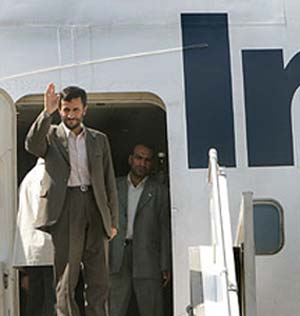 احمدی نژاد اولین رئیس جمهور پس از جورج بوش در عراق