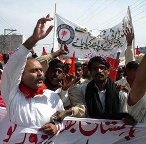 بازتاب انقلاب اسلامی ایران بر جنبش اسلامی در پاکستان