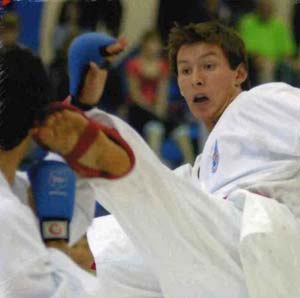 کاراته در مقابل دفاع شخصی