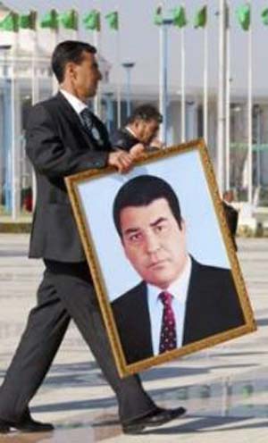 ترکمنستان و تلاش برای خروج از انزوا