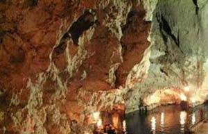 گوشه ای از رمز و راز طبیعت در غار آبی سهولان