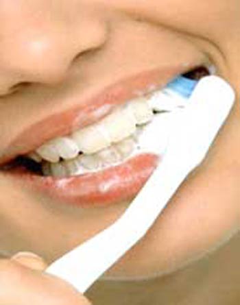 راهنمای بهداشتی دهان و دندان برای خانواده شما