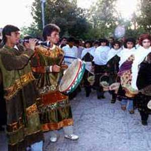 موسیقی و نمایش های محلی ایران